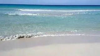 WPZ2 Breve video di onde sulla spiaggia e vento; Short clip of seawaves on the beach and wind ASMR