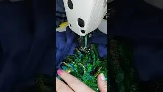 Разбавляем тёмный цвет яркой аппликацией