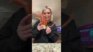 Customized nails???🦀 