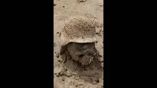Страшные находки на обмелевшем дне Каховского водохранилища.