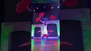 Acrobatic Duo Arrange Antipod by Hand and Foot to Create Various Shapes