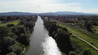 Drone: Ripresa incredibile sul fiume Arno a Firenze (4K)