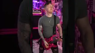 Can all punk rock fans gather around the fire pit IMMEDIATELY🏴󠁧󠁢󠁷󠁬󠁳󠁿 #cover #punkrock #loveisland