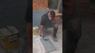 How to Cut a Tile Around the Corner of a Bath