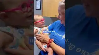 She saw mom’s face for the first time ❤️