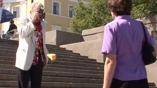 Сейчас вылетит птичка.. Из трусов! Ржака Угарный прикол Смеялся до слез Best Pranks Ever Compilation