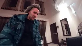 Девушки и бомжи.  Вызвали проституток в дом за 80млн. рублей.