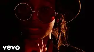 Little Simz - Dead Body (Live) - Stripped (Vevo LIFT UK)