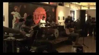 Float - Surrender (Live at Floatspot #1)