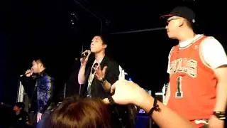 Aziatix @ Beer Market (SG) -Intro + 'Cold' Live + 'Another Day' Live