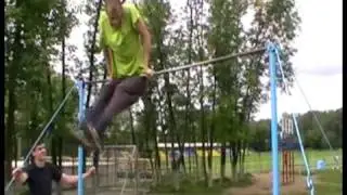 Турник. Поворот на 180 из упора в упор (Олег)