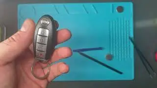 #20 Как заменить батарейку на брелоке (ключе) Nissan / How to change the battery on the key  Nissan.