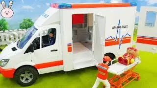 Bruder Mercedes Benz Sprinter Ambulance with Driver | YapiTV Toys