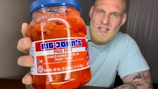 Weirdest Walmart food!🫣 Pigs feet taste and review!! 🐽🐽oink oink