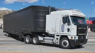 Freightliner Cabover spotted in Arizona, Peterbilt trucks | Rt 66 vehicle event | Truck Spotting USA