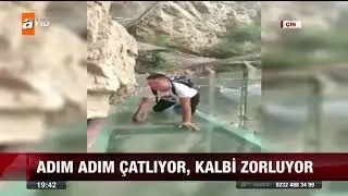 Çin'de cam köprü ! Bu köprüden geçmek yürek ister!