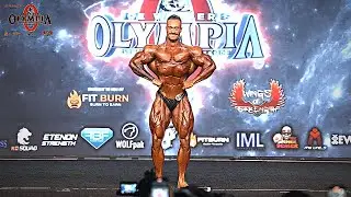 Chris Bumstead Posing - Classic Physique Olympia 2022