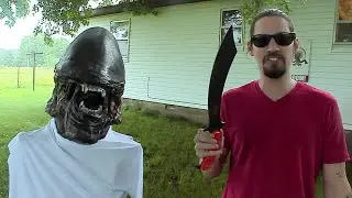 ALIEN versus KA-BAR SWABBIE! Zombie Go Boom