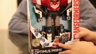 Transformers toys: Hasbro Robots in Disguise Mega Optimus Prime