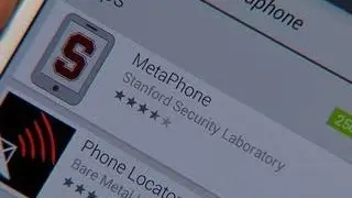 CNET News - Android app shows how revealing phone metadata can be