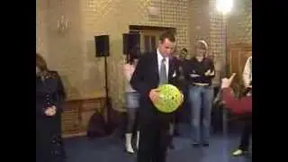 интересный конкурс на свадьбу- беременный муж  2014