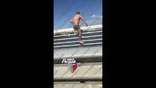 Мужчина в  одних трусах прыгнул с Ворошиловского моста- 06.08.19 - Это Ростов-на-Дону!
