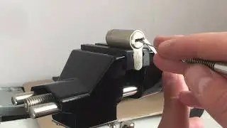Замочный мастер Иваново Вскрытие дверного замка YUMA