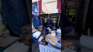 вот как таджик готовит плов в Казахстане
