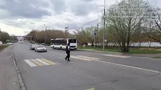 С обеих сторон отсутствуют павильоны на автобусной остановке "Станция аэрации" 2-я Вольская улица.