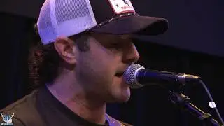 Easton Corbin - Roll With It at 98.7 The Bull | PNC Live Studio Session