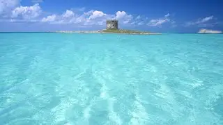 Una delle spiagge più belle del mondo - Stintino La Pelosa Sardegna - [ 4K ]