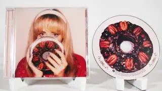 Sabrina Carpenter - Fruitcake CD Unboxing