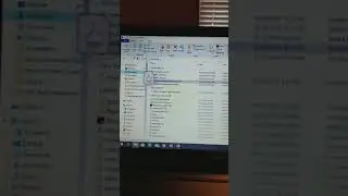 How to drag and drop a file into a new folder