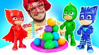 ¡Buñuelos de plastilina para la Navidad! ¿Quién tiene hambre? Cocina para niños con los PJ Masks