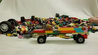 assembling a lego pickup truck. Собираю пикап из лего