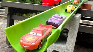 Disney Cars☆Change Color A toy that changes color in cold and warm water!