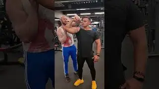 ✅Как сделать бицепс больше при его показе  демонстрации💪