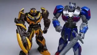 TakaraTomy Transformers Metacolle AOE Optimus Prime & Bumblebee