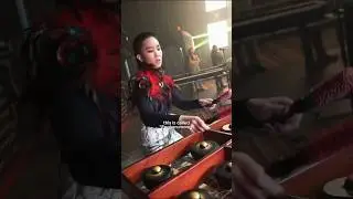 What happens when ethnic instruments meet Techno! 🤯