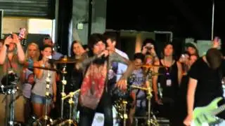 Bring me the Horizon - Shadow Moses (live at Warped)