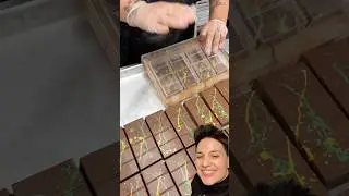 20 liralık dubai çikolatası deniyorum 🤣 