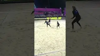 Beach Volleyball Monster Block 