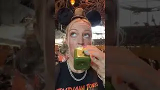 EVERYTHING I ATE AT DISNEY WORLD 🤤 #shorts