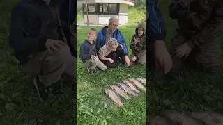 Рыбачка Ева!! 😅👌🏻 #рыбалка #рыбачка #нарыбалке #fishing #дети #наприроде #мнекрасиво