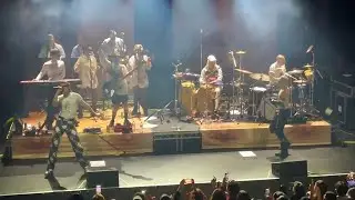 CA7RIEL & Paco Amoroso - EL ÚNICO (live performance)