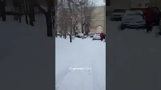 Машины застряли на дороге Нижний Тагил