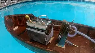Model Steamboat running Diy mini steam engine & handmade propeller underwater view!