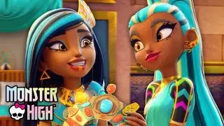 Cleo Steals the Heart of Cleopatra! | Monster High