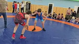 Wrestling kids.Grappling.0.44.