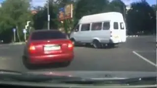 Funny: Russian Car Crash Compilation